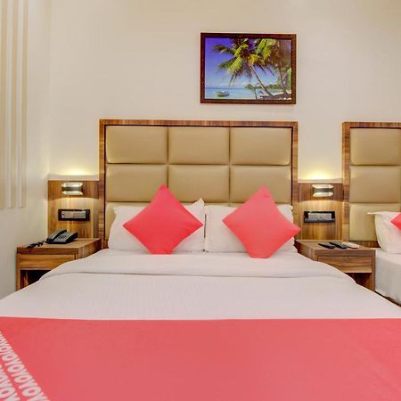 Oyo 76180 Hotel Meriton Мумбаи Экстерьер фото