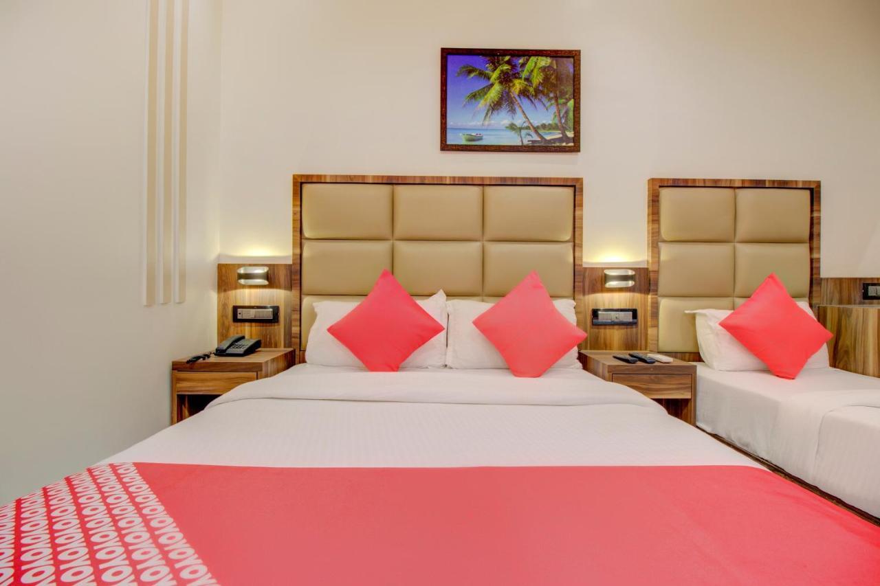 Oyo 76180 Hotel Meriton Мумбаи Экстерьер фото